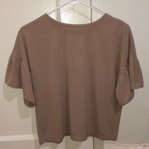 🔸Uniqlo Beige Top🔸